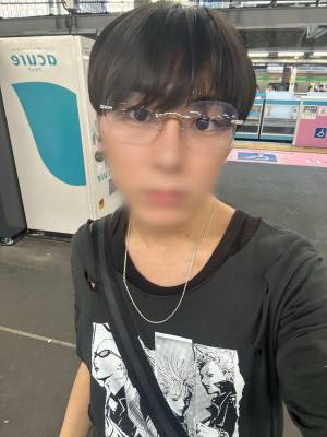 なぜ髪の毛をバッサリ切ったのか？