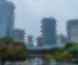 雨、お気を付けください。
