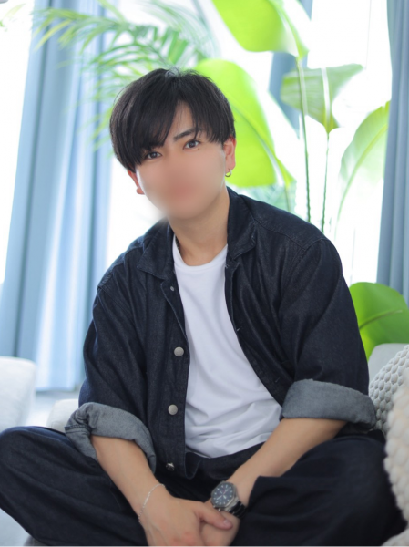 海野 一輝
