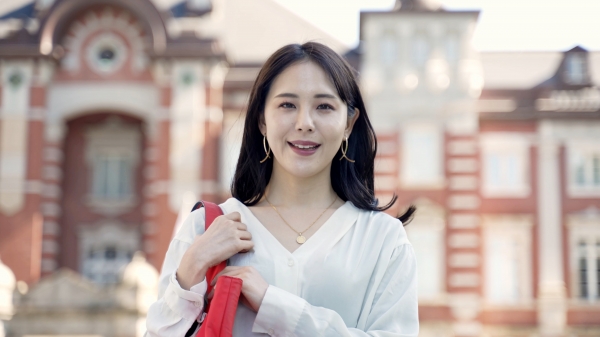 丸の内・大手町に沈む「記号」の私を脱ぎ捨てる――千代田区で再会する、名前のない原始の呼吸と「自己の奪還」